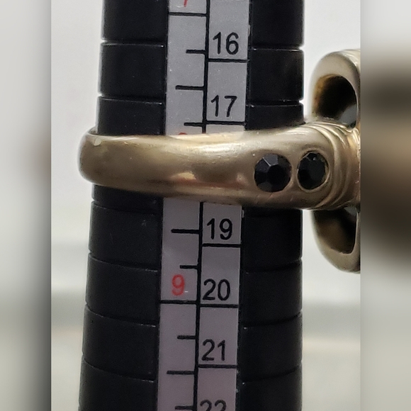 Black and Gold-tone Statement Ring - Picture 4 of 5